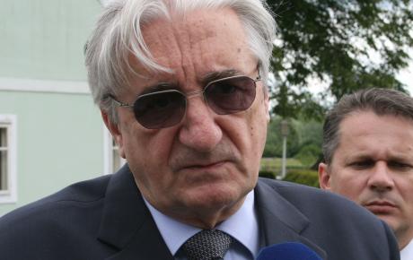 Žele onemogućiti novoizabranu predsjednicu da dođe u posjed arhiva na Pantovčaku!