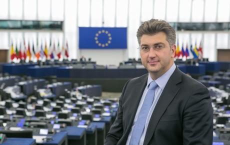 Plenković će danas i sutra kao član visokog izaslanstva pučana u Kijevu razgovarati s predstavnicima tamošnjih vlasti