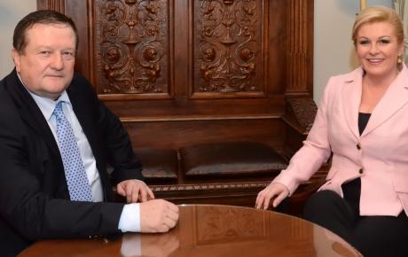 Kolinda Grabar-Kitarović s rektorom Sveučilišta u Zagrebu prof. dr. sc. Damirom Borasom