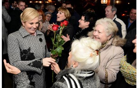 I Senj je buduću predsjednicu RH dočekao s oduševljenjem!