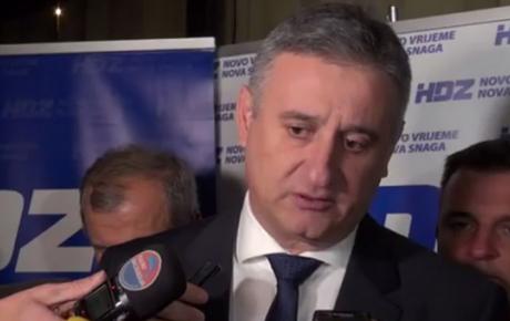 Žalosno je da se dva tjedna prije kraja svog mandata Josipović bavi time kako će se Predsjednik RH birati u budućnosti!