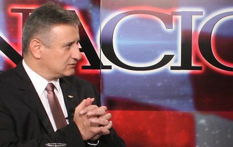 Stalno pozivam Josipovića da napokon iznese mišljenje o nesposobnoj vladi, ali on šuti jer je kandidat SDP-a!