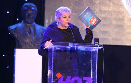 Darovala sam dosadašnjem predsjedniku Josipoviću svoj predizborni program - nakon 28. prosinca neće ga zaboraviti!