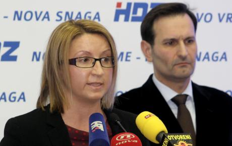 Zamislite u kakvoj su panici Josipović i Milanović kada im jedan Stazić mora preuzeti „štafetnu palicu“ napada!