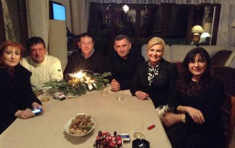 Buduća predsjednica: Na putu za Zadar svratila sam kod mojih Dunje i Ante... Hvala im na gostoprimstvu!