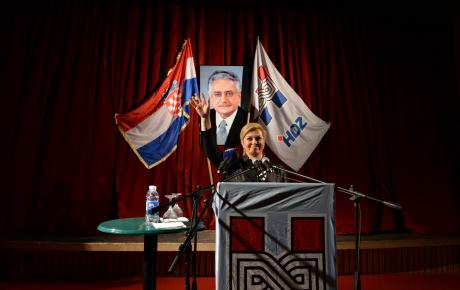 Nema više glasača gospodina Kujundžića i gospođe Grabar-Kitarović, svi ste vi moji, jer dijelimo istu strast prema jedinoj nam Domovini!