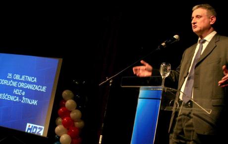 SDP-ova vlada plaća strane PR agencije kako bi dobili novi mandat za varanje naroda. No to im nećemo dopustiti!