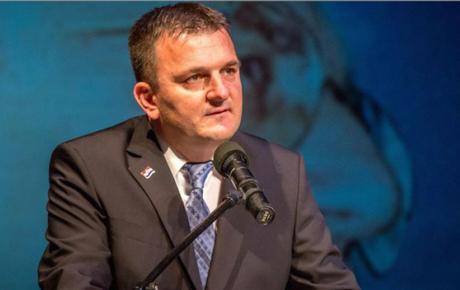 Kao jedini konstruktivan zaključak nameću se prijevremeni izbori na razini Grada i države. Za oboje je HDZ potpuno spreman.