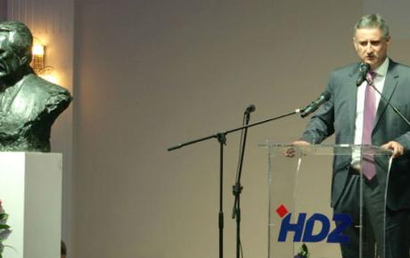 Vratili smo se dr. Tuđmanu - on je naše uporište!