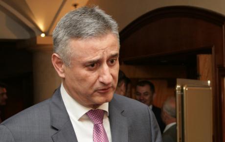 Drago mi je da je „trakavica“ oko proslave Oluje završila i postignut kompromis!