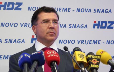 Hrvatska zaostaje sve više i više - standard građana urušen je za više od deset posto u posljednje tri godine, a nezaposlenost mladih je viša od 50 posto!