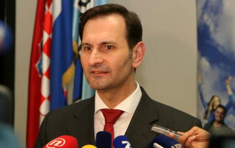 G. Orešković je zvao g. Webera, a ne obrnuto!