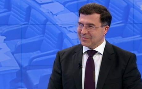 Naš kandidat za mandatara ima iskustvo i u javnom i u privatnom sektoru!