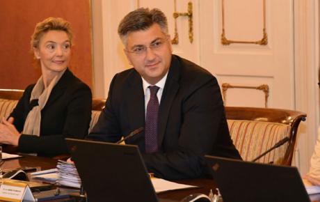 Na suficit su utjecale mjere koje je Vlada poduzela kroz poreznu reformu i pametnu fiskalnu konsolidaciju!