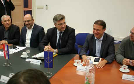 Sa zajedničke sjednice Predsjedništva i Nacionalnog vijeća HDZ-a