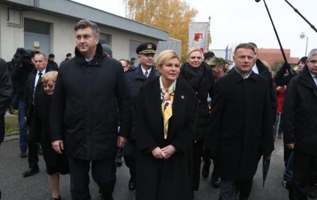 Spremni smo pomoći Srbiji na putu prema EU, ali pod uvjetom da prihvati odgovornost za rat 