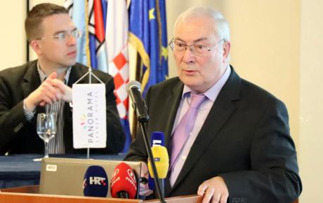 Što se tiče nacionalnog identiteta hrvatski jezik mora biti u fokusu!