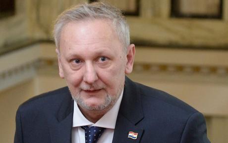 Vlada je spriječila ekonomski kolaps države i spasila egzistenciju oko 200.000 ljudi i njihovih obitelji! 