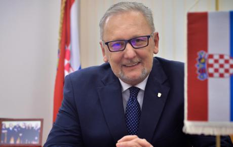 HDZ-ovci vrlo dobro prepoznaju onaj profil vodstva stranke koji može jamčiti boljitak za državu i pobjedu na izborima!