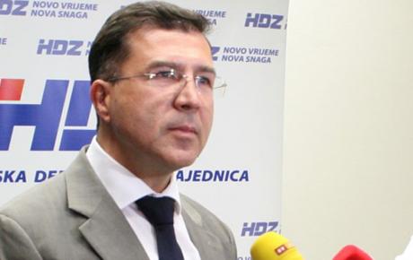 Nedopustivo je Milanovićevo guranje Hrvatske u grčki scenarij - To HDZ neće dozvoliti!