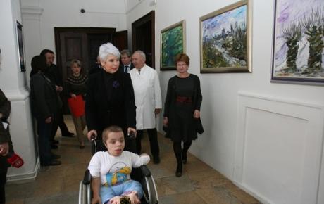 predsjednica-hdz-a-j-kosor-posjetila-djecu-u-gornjoj-bistri-_0.jpg
