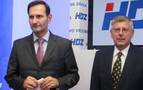 Odjednom se na skupu SDP-a maše hrvatskim zastavama, a ismijavali su hrvatske zastave na predizbornim skupovima naše predsjedničke kandidatkinje!