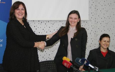 Šuica, ambasadorica mladih poljoprivrednika Europske pučke stranke u RH, prva je čestitala pobjednici
