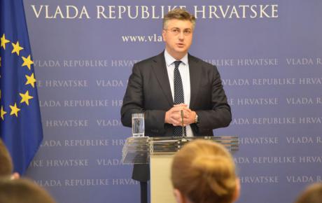 Čista je obmana i tvrdnja da je HDZ „promijenio stav“. Pa dok smo bili u oporbi, kritizirali smo SDP zašto ne ratificira Konvenciju!  