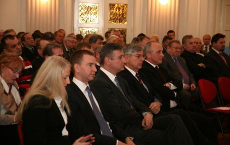 zakon-o-investicijama-je-stetan-neustavan-i-otvara-vrata-korupciji_0.jpg